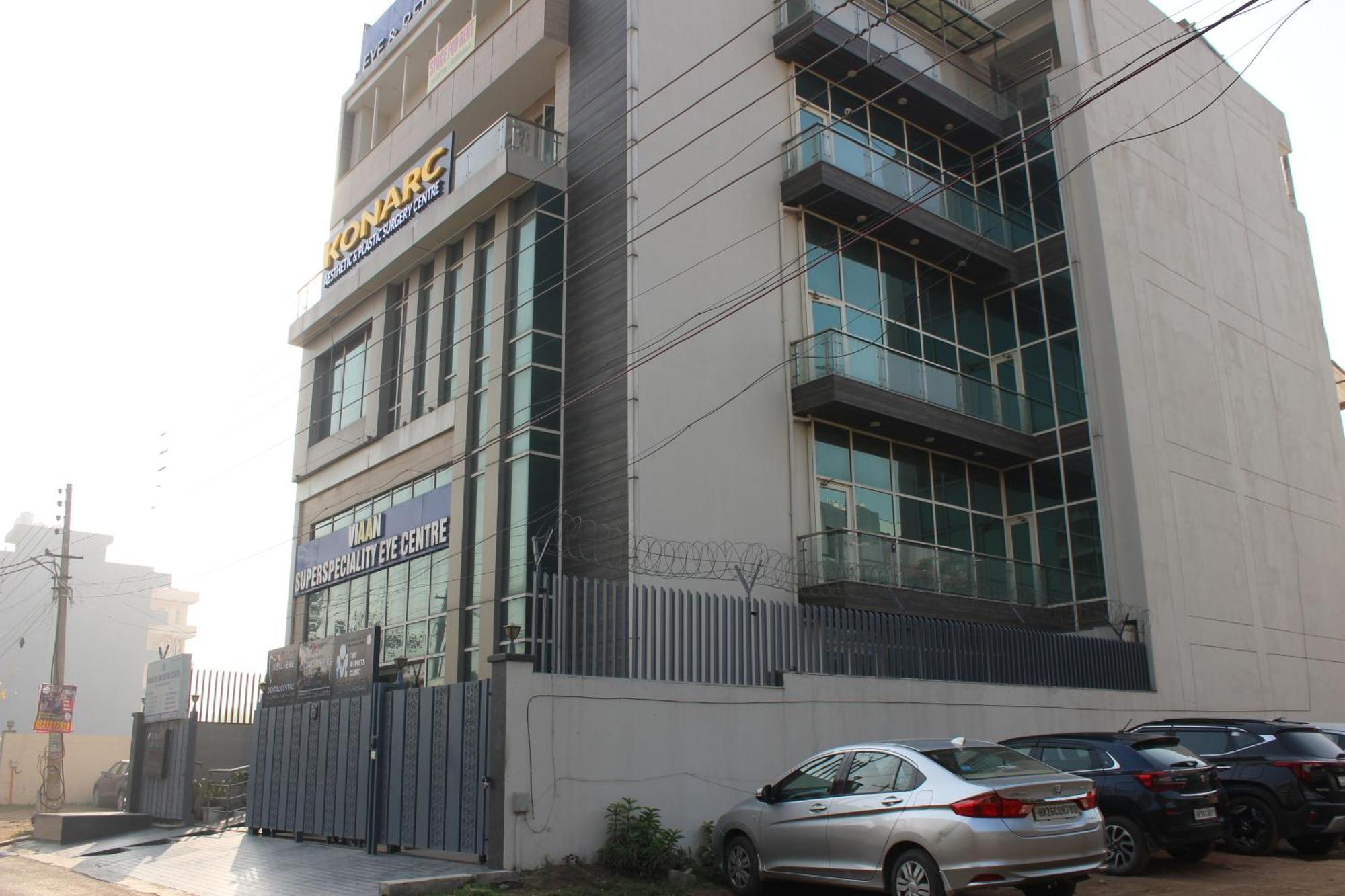 Aura Luxury Studio I Couple Friendly I Near Golf Course Road, Sector 57, Гургаон Экстерьер фото